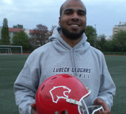 Ex-Lübecker Sean Averhoff übernimmt Frankfurts Defense Ex-Lübecker Sean Averhoff übernimmt Frankfurts Defense